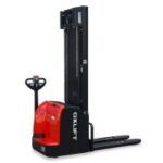 Фото 20 - Штабелер электрический самоходный OXLIFT CDD16 h3 5500 мм 1600 кг.