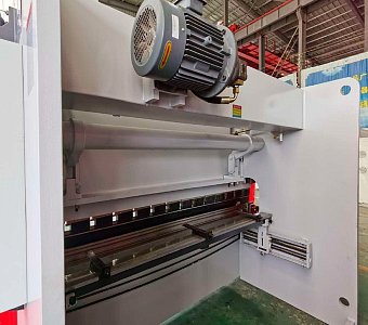 Фото 62 - MetalTec HBM 160/3200M (E22, инвертор заднего упора) листогибочный гидравлический пресс.
